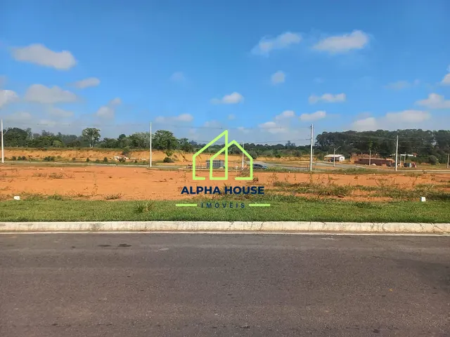Terreno com 362m², à venda, no bairro Triângulo em Pindamonhangaba