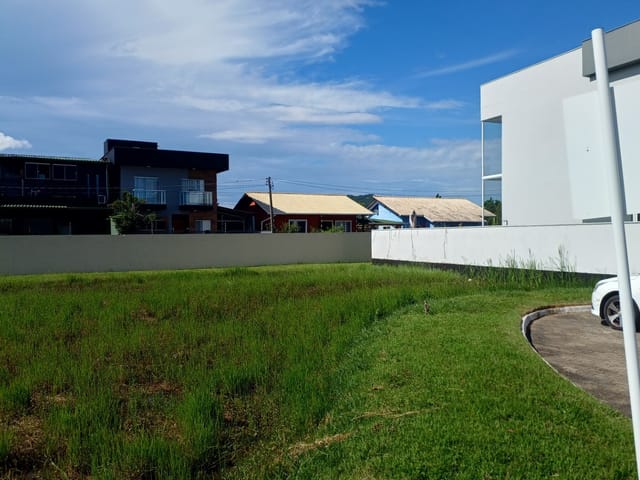 Foto do Terreno - Terreno plano de 399,42m², plano, com ESCRITURA PÚBLICA, no Condomínio Caminho do Engenho I - Campeche - Florianópolis/SC | Costão Sul Imóveis