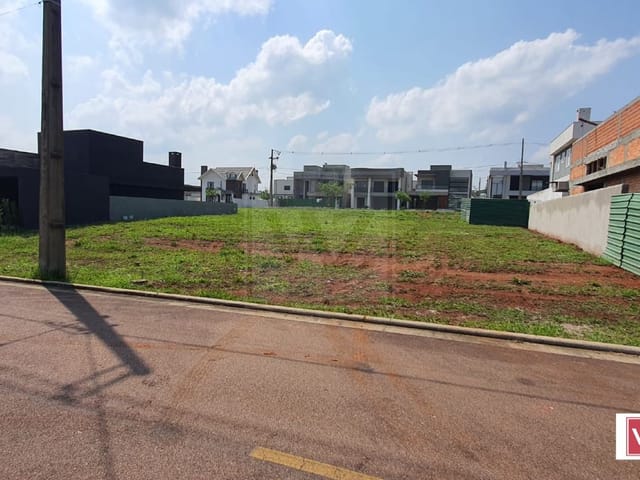 Terreno com 310m², à venda, no bairro Jardim Carvalho em Ponta Grossa