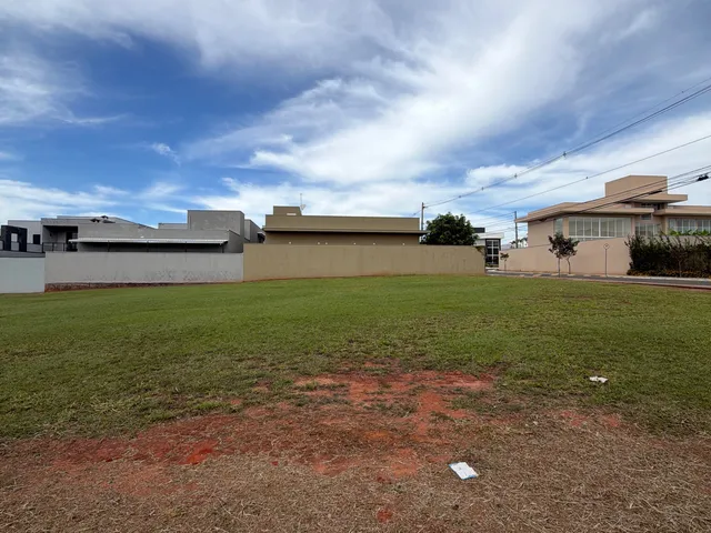Terreno com 639m², à venda, no bairro Jardim Novo Paraíso em Americana