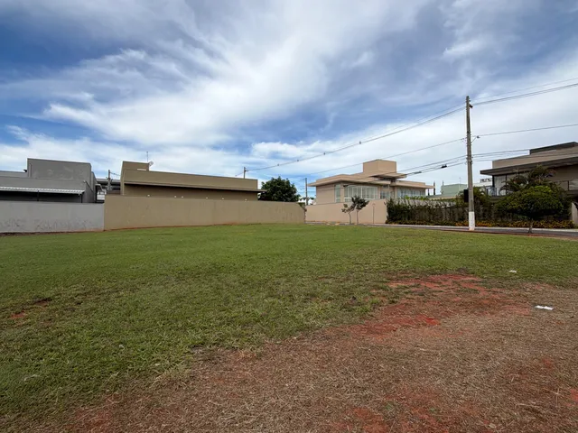 Terreno com 639m², à venda, no bairro Jardim Novo Paraíso em Americana