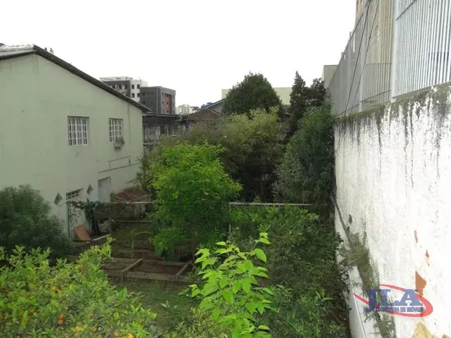 Terreno à venda, no bairro Tingui em Curitiba