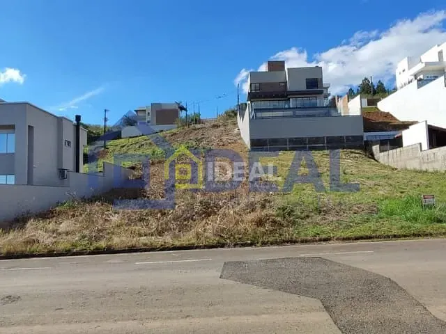 Terreno com 450m², à venda, no bairro Jardim em Concórdia