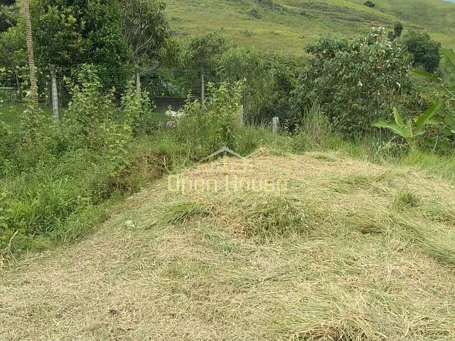 Terreno com 2240m², à venda, no bairro Vila Pinheiro em Itatiaia