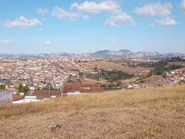 Terreno com 3237m², à venda, no bairro CENTRO SANTA RITA DE CALDAS em Santa Rita de Caldas