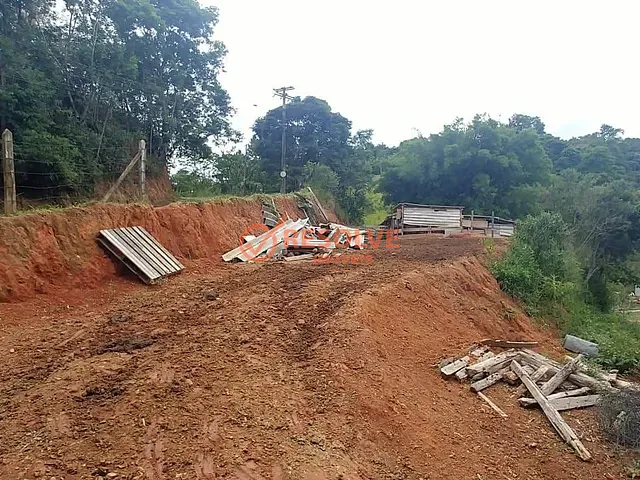 Terreno com 20600m², à venda, no bairro Capoeirinha em Guararema