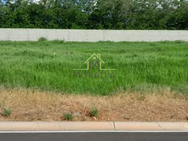 Terreno com 371m², à venda, no bairro Bourbon  em Guaxupé