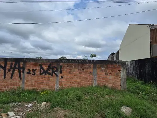 Terreno com 420m², à venda, no bairro Cajuru em Curitiba