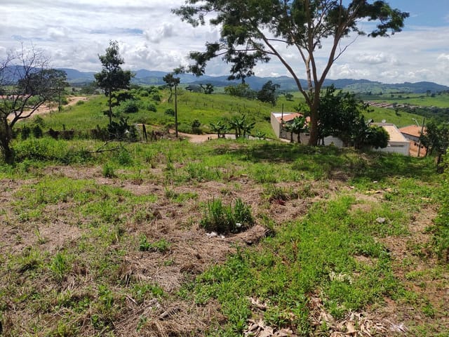 Terreno com 937m², à venda, no bairro Jardim Belvedere em São João da Boa Vista