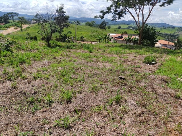 Terreno com 937m², à venda, no bairro Jardim Belvedere em São João da Boa Vista