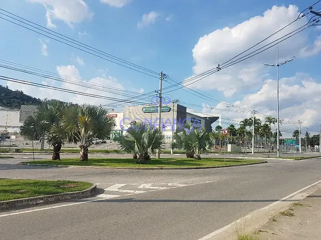 Terreno com 255m², à venda, no bairro Campo Grande em Rio de Janeiro