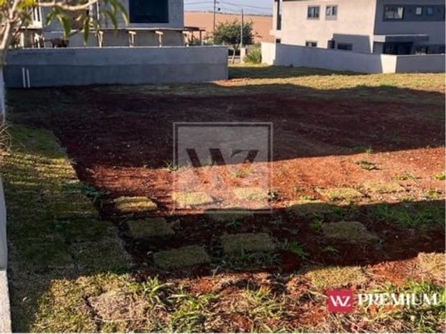 Terreno com 310m², à venda, no bairro Jardim Carvalho em Ponta Grossa