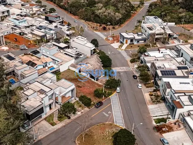 Terreno com 487m², à venda, no bairro Condomínio Residencial Euroville II em Bragança Paulista