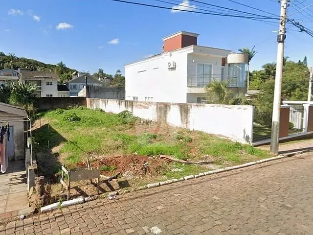 Terreno com 330m², à venda, no bairro São Cristóvão em Lajeado