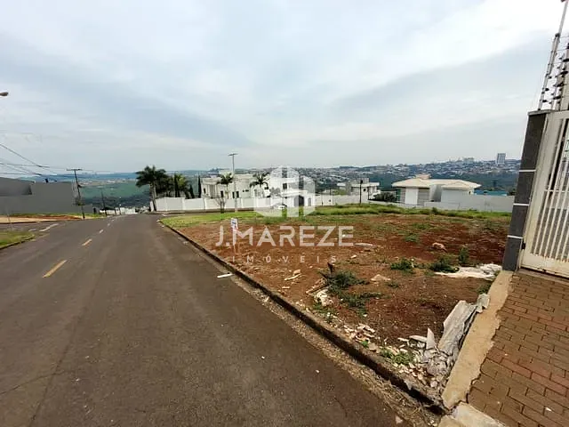 Terreno com 360m², à venda, no bairro Loteamento Residencial Cazarin em Apucarana