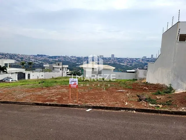 Terreno com 360m², à venda, no bairro Loteamento Residencial Cazarin em Apucarana