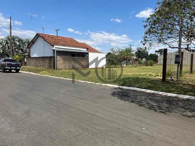 Terreno com 392m², à venda, no bairro AV TANCREDO NEVES em Chapada dos Guimarães