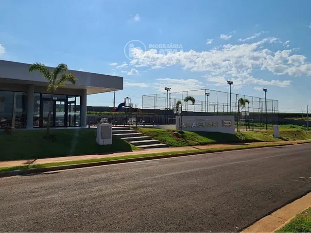Terreno com 275m², à venda, no bairro Gleba Simon Frazer em Londrina