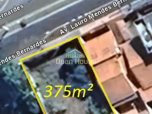 Terreno com 375m², à venda, no bairro Cidade Jardim em Itatiaia