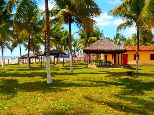 Terreno com 10500m², à venda, no bairro Olivença em Ilhéus