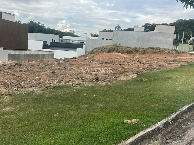 Terreno com 487m², à venda, no bairro Jardim Quintas das Videiras em Jundiaí