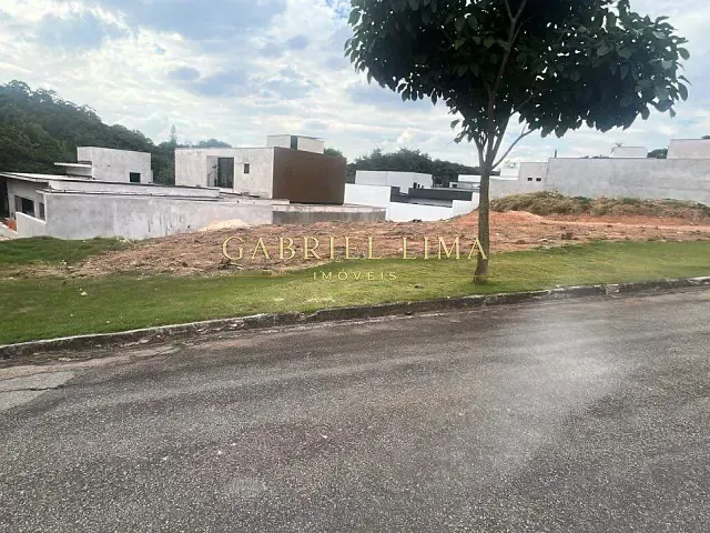 Terreno com 487m², à venda, no bairro Jardim Quintas das Videiras em Jundiaí