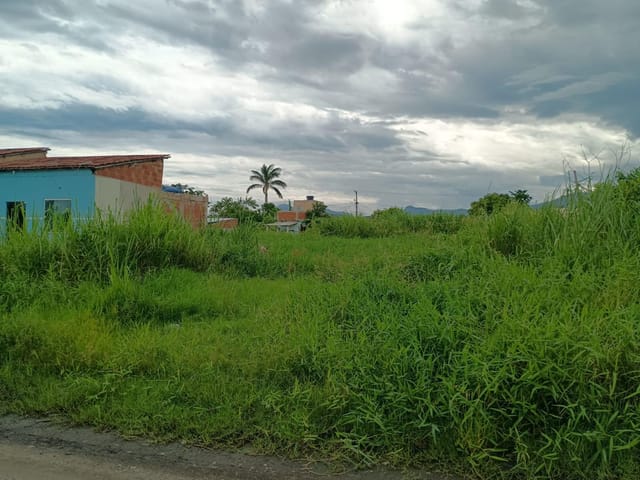 Terreno com 480m², à venda, no bairro Jardim Atlântico Central (Itaipuaçu) em Maricá