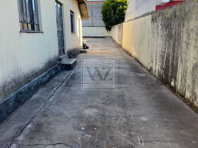 Terreno com 613m², à venda, no bairro Orfãs em Ponta Grossa