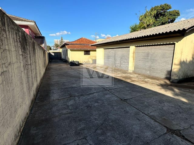 Terreno com 613m², à venda, no bairro Orfãs em Ponta Grossa