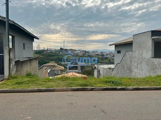 Terreno com 302m², à venda, no bairro Condomínio Villa Real de Bragança em Bragança Paulista