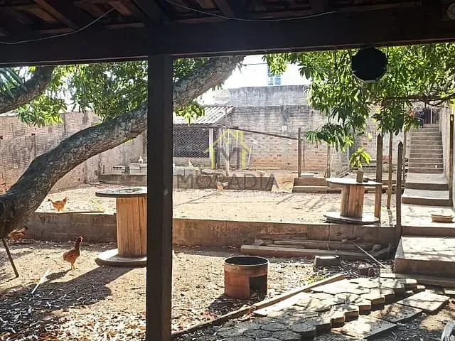 Terreno com 330m², à venda, no bairro Jardim Planalto em Guaxupé