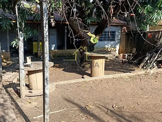 Terreno com 330m², à venda, no bairro Jardim Planalto em Guaxupé