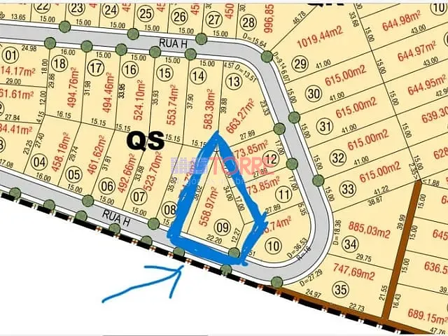 Terreno com 559m², à venda, no bairro Nossa Senhora da Vitória em Ilhéus