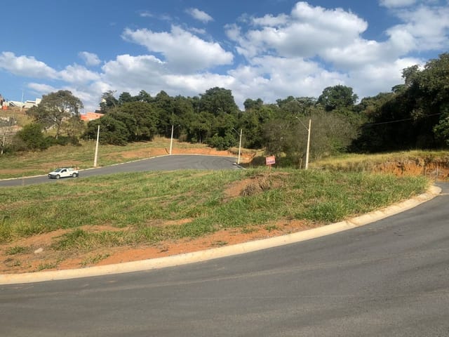 Terreno com 229m², à venda, no bairro Mirante Do Matão em Extrema
