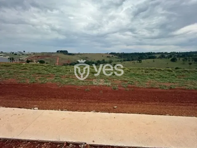 Terreno com 314m², à venda, no bairro Parque das Mangabeiras em Araxá