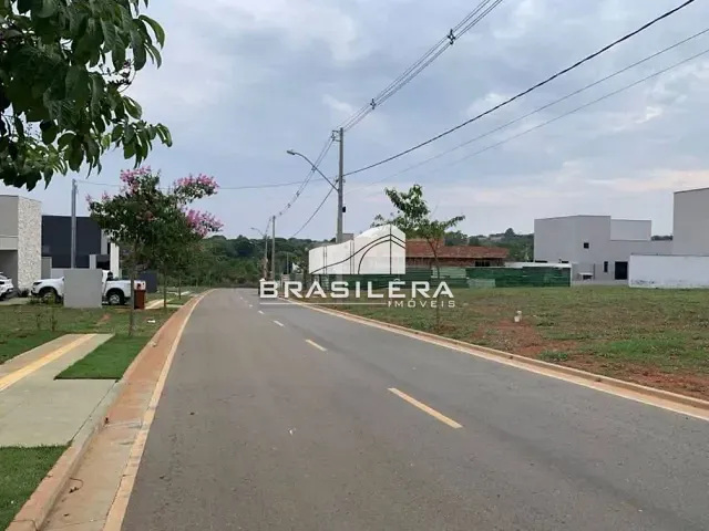 Terreno com 307m², à venda, no bairro Terras Alpha 2 em Senador Canedo