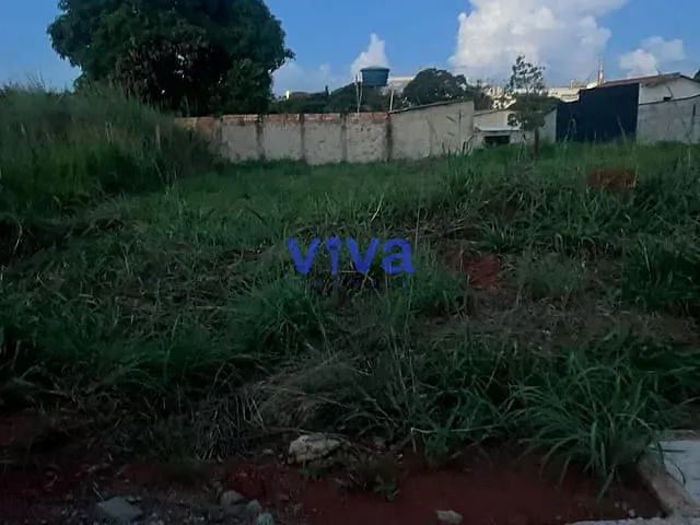 Terreno com 758m², à venda, no bairro Jardim Cristal em Aparecida de Goiânia