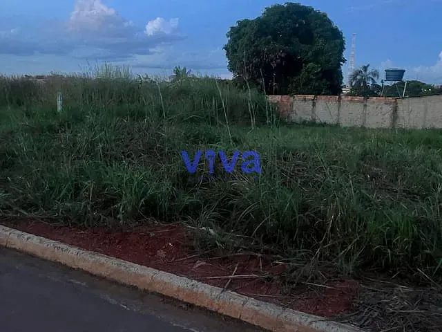 Terreno com 758m², à venda, no bairro Jardim Cristal em Aparecida de Goiânia