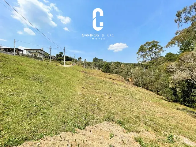 Terreno com 1129m², à venda, no bairro Alto do Capivari em Campos Do Jordão