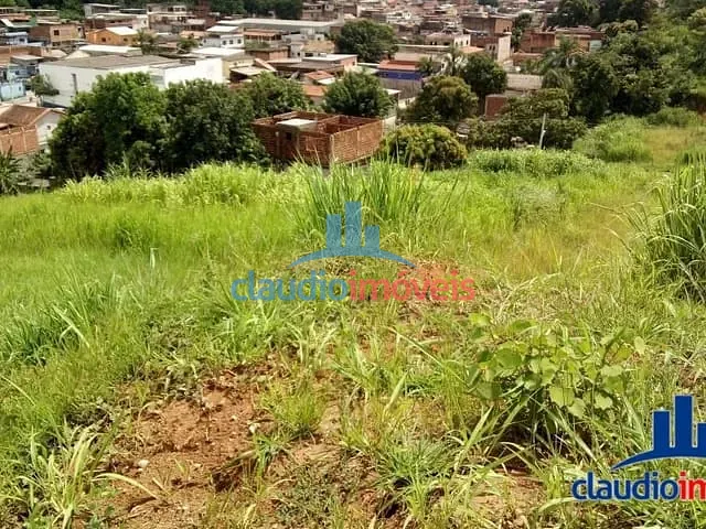 Terreno à venda, no bairro Santa Maria II em Barra Mansa