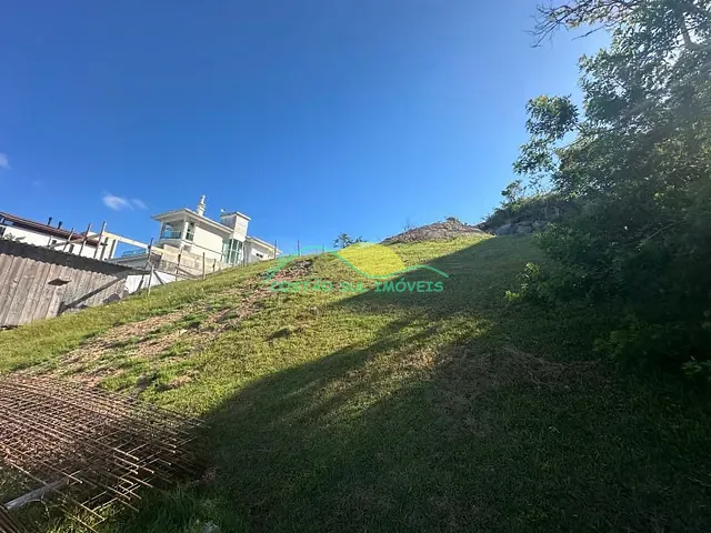 Terreno com 720m², à venda, no bairro Trindade em Florianópolis