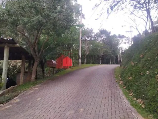Terreno com 971m², à venda, no bairro Centro em Santo Antônio Do Pinhal