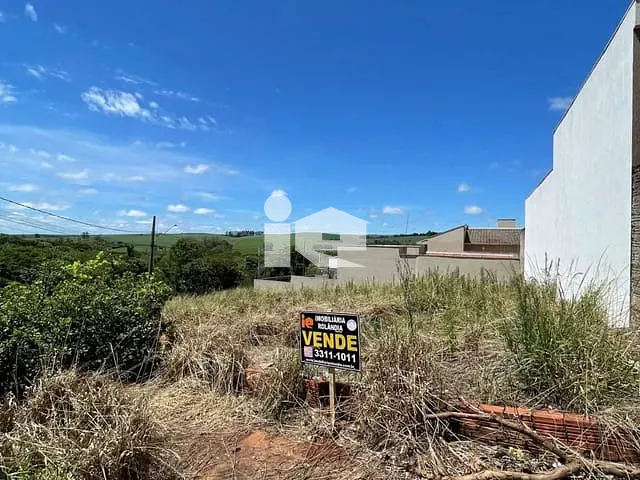 Terreno com 374m², à venda, no bairro Centro em Rolândia