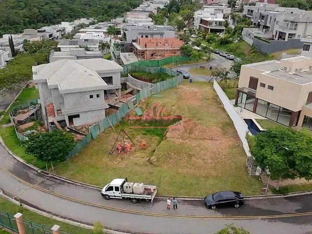 Terreno com 650m², à venda, no bairro Alphaville em Santana de Parnaíba