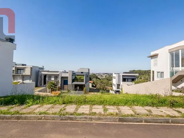 Terreno à venda, no bairro Santa Felicidade em Almirante Tamandaré