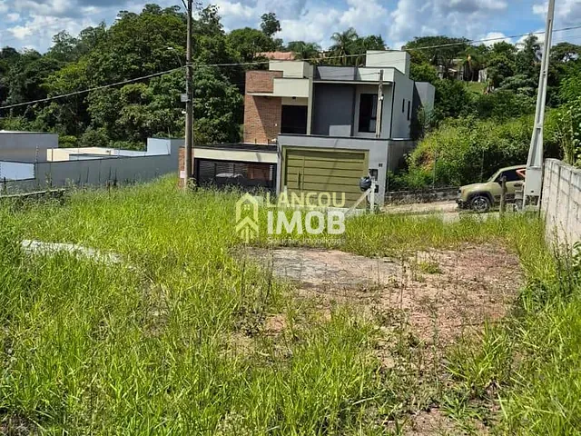 Terreno com 315m², à venda, no bairro Loteamento Jardim Tropical em Jundiaí