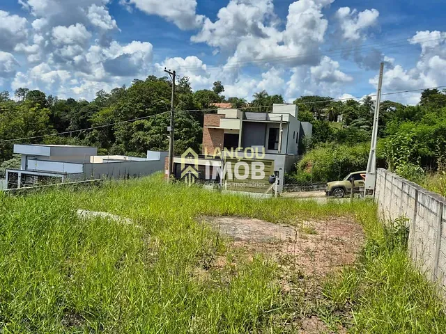 Terreno com 315m², à venda, no bairro Loteamento Jardim Tropical em Jundiaí