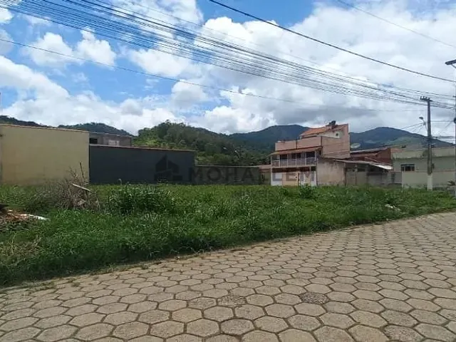Terreno com 487m², à venda, no bairro Santa Rita de Cassia em Itajubá