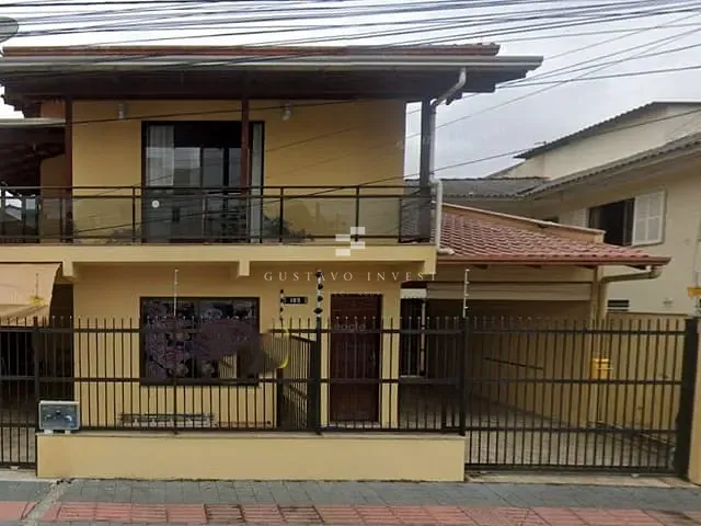 Terreno com 228m², à venda, no bairro Nações em Balneário Camboriú