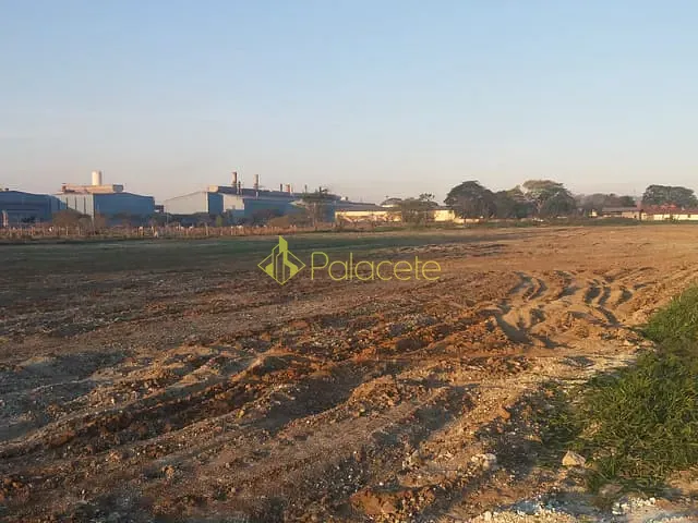 Terreno com 251000m², à venda, no bairro Feital em Pindamonhangaba